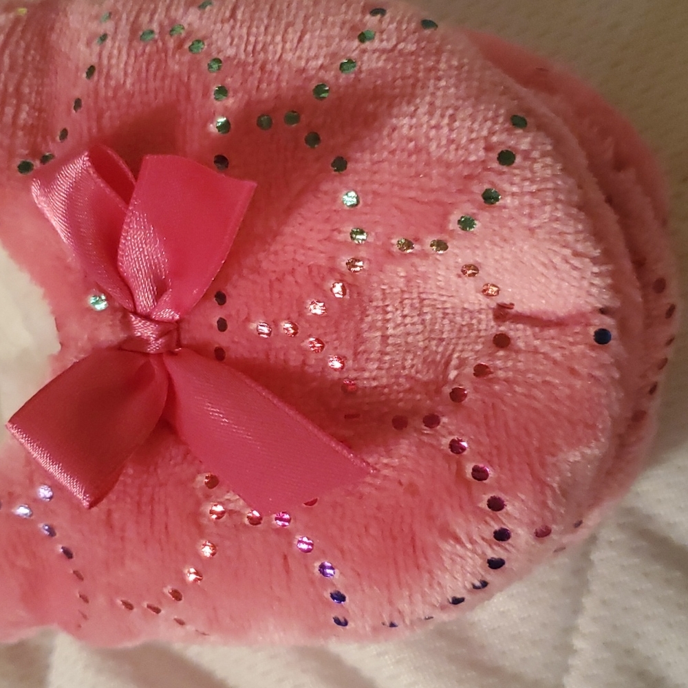 Girls Cozy Slippers - Picture 4 of 6